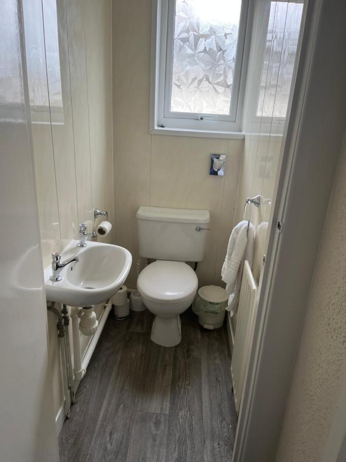 Jedburgh Guest House Клийторпс Екстериор снимка